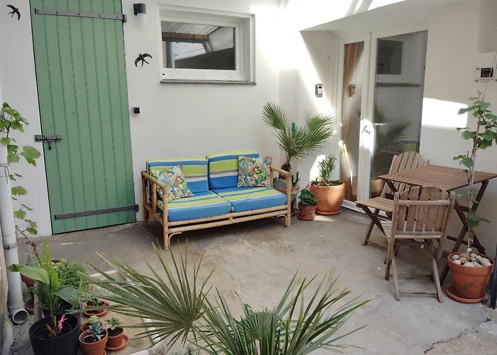 L\'Ancienne Ecurie, Near Carcassonne, Private And Charming Accomodation Corporate Bookings Accepted