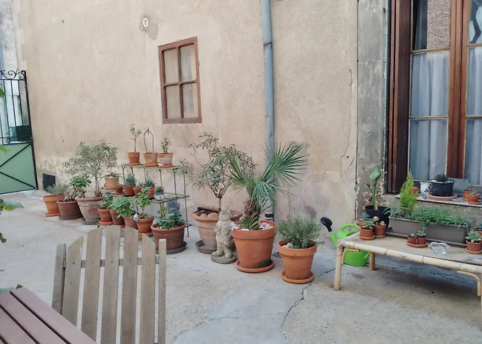 L\'Ancienne Ecurie, Near Carcassonne, Private And Charming Accomodation Corporate Bookings Accepted