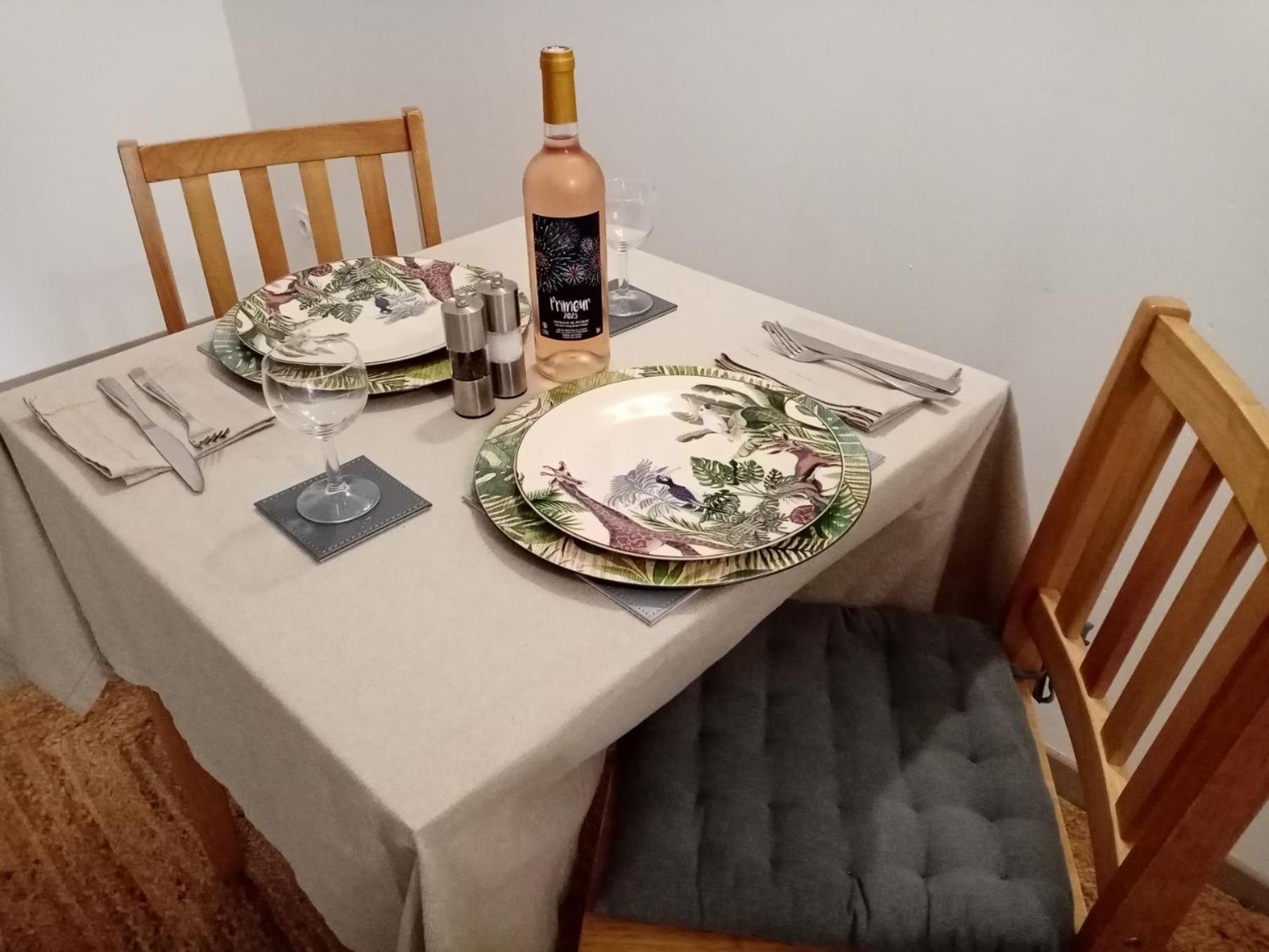 L'ancienne Ecurie, Near Carcassonne, Private And Charming Corporate Bookings Accepted * Badens