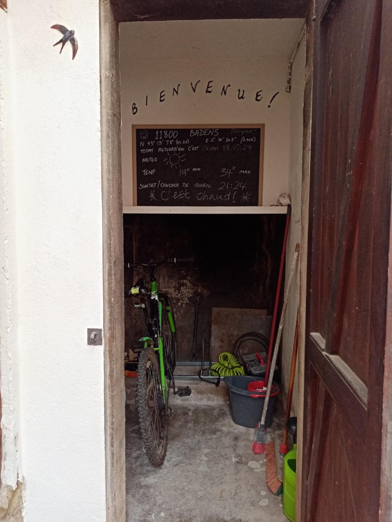 L'ancienne Ecurie, Near Carcassonne, Private And Charming Corporate Bookings Accepted Badens